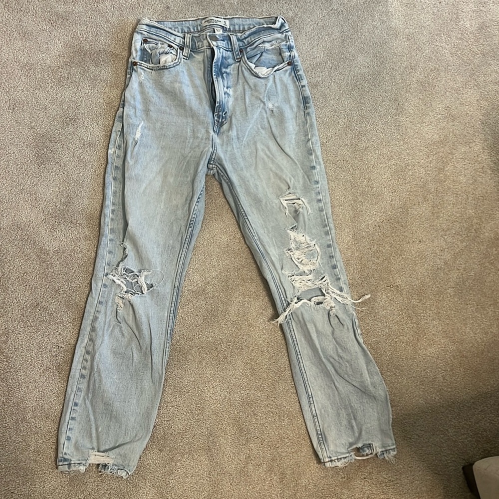 ABERCROMBIE & FITCH THE ANKLE STRAIGHT ULTRA HIGH RISE DISTRESSED JEANS
